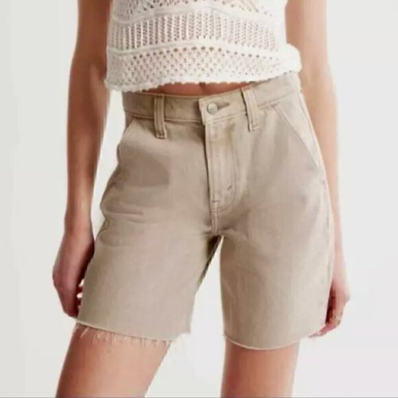 Abercrombie & Fitch Women's Mid Rise Long & Loose Short Size 30 10 - Picture 1 of 8